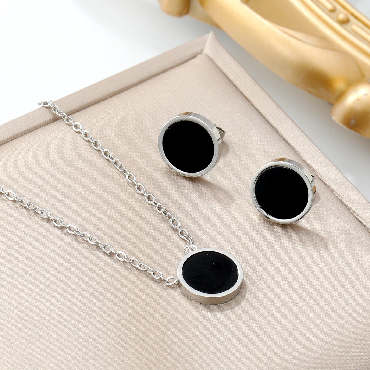 Luxury Water Drop Choker Necklace & Earrings Set – Stainless Steel Women’s Jewelry for Wedding & Special Occasions