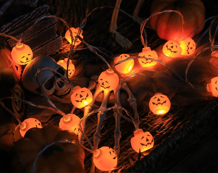 Halloween Decoration LED Light String – Pumpkin, Skull, Eyeball Shaped Trick-or-Treat Lantern for Horror-Themed Halloween Décor